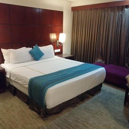 Skycity Hotel Gurgaon Eksteriør billede