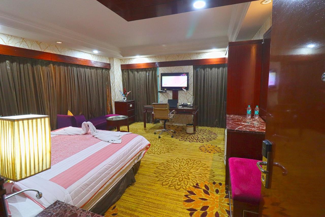 Skycity Hotel Gurgaon Eksteriør billede