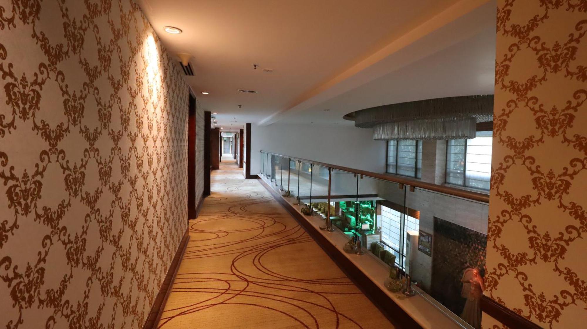 Skycity Hotel Gurgaon Eksteriør billede