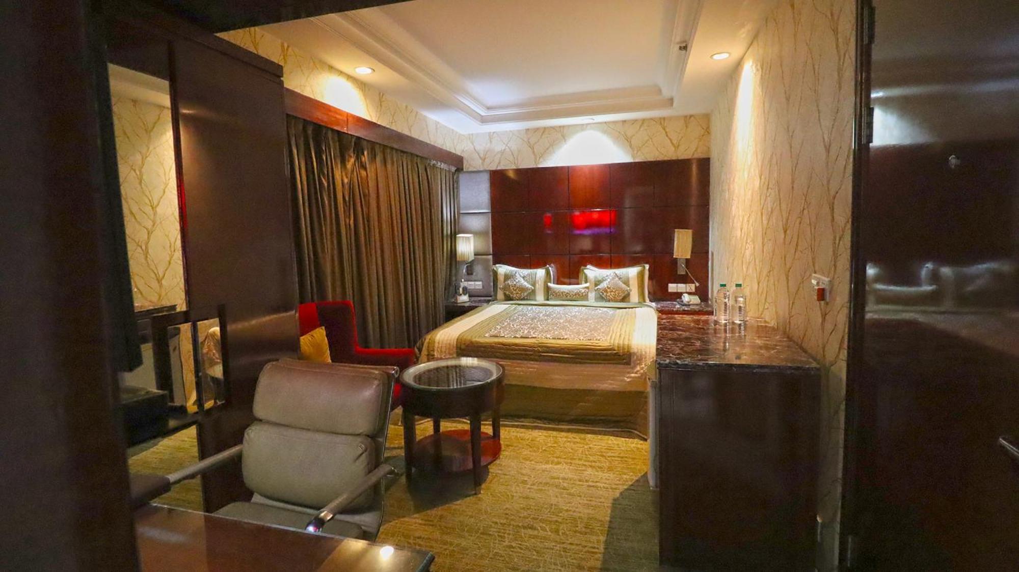 Skycity Hotel Gurgaon Eksteriør billede