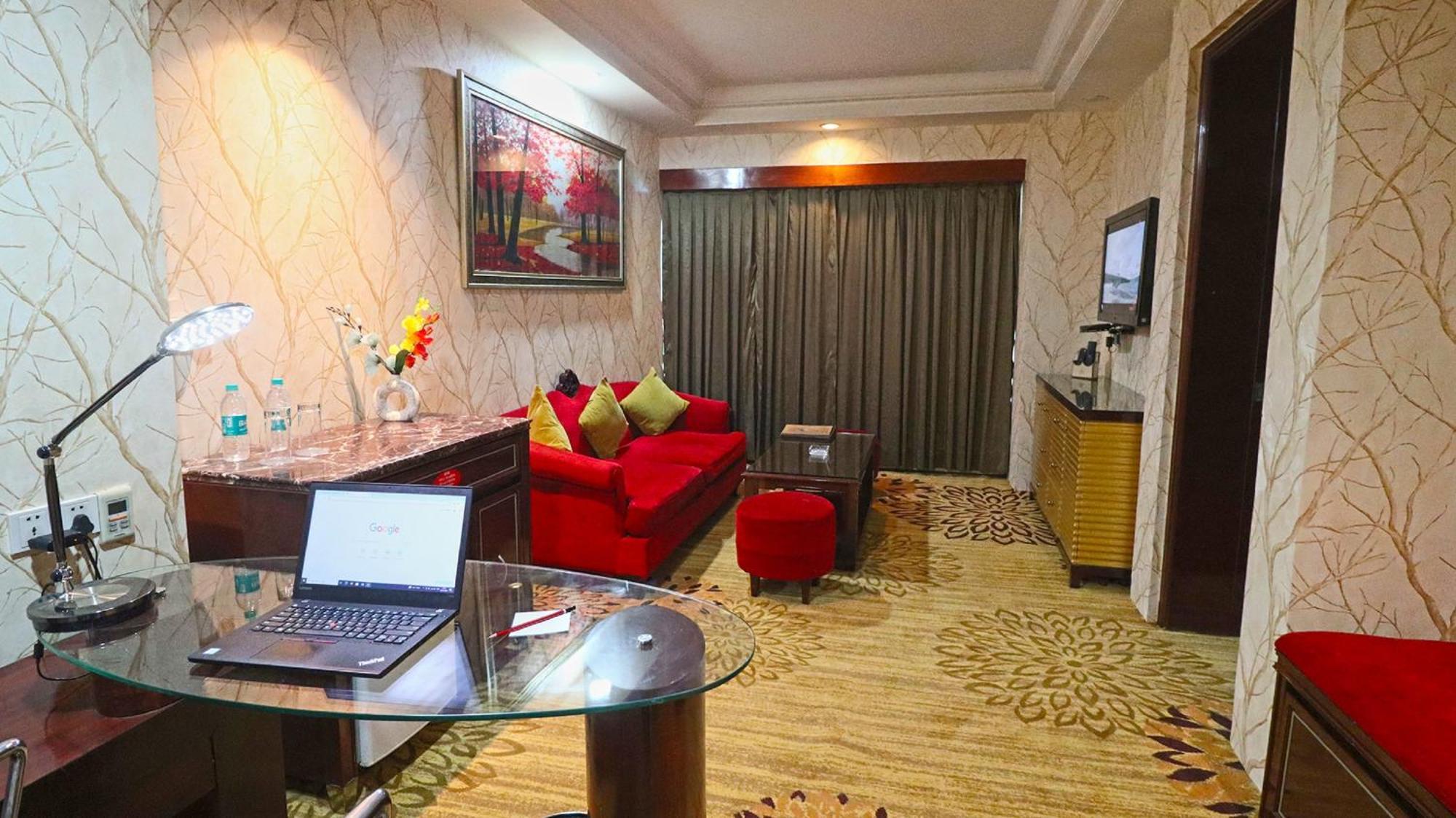 Skycity Hotel Gurgaon Eksteriør billede