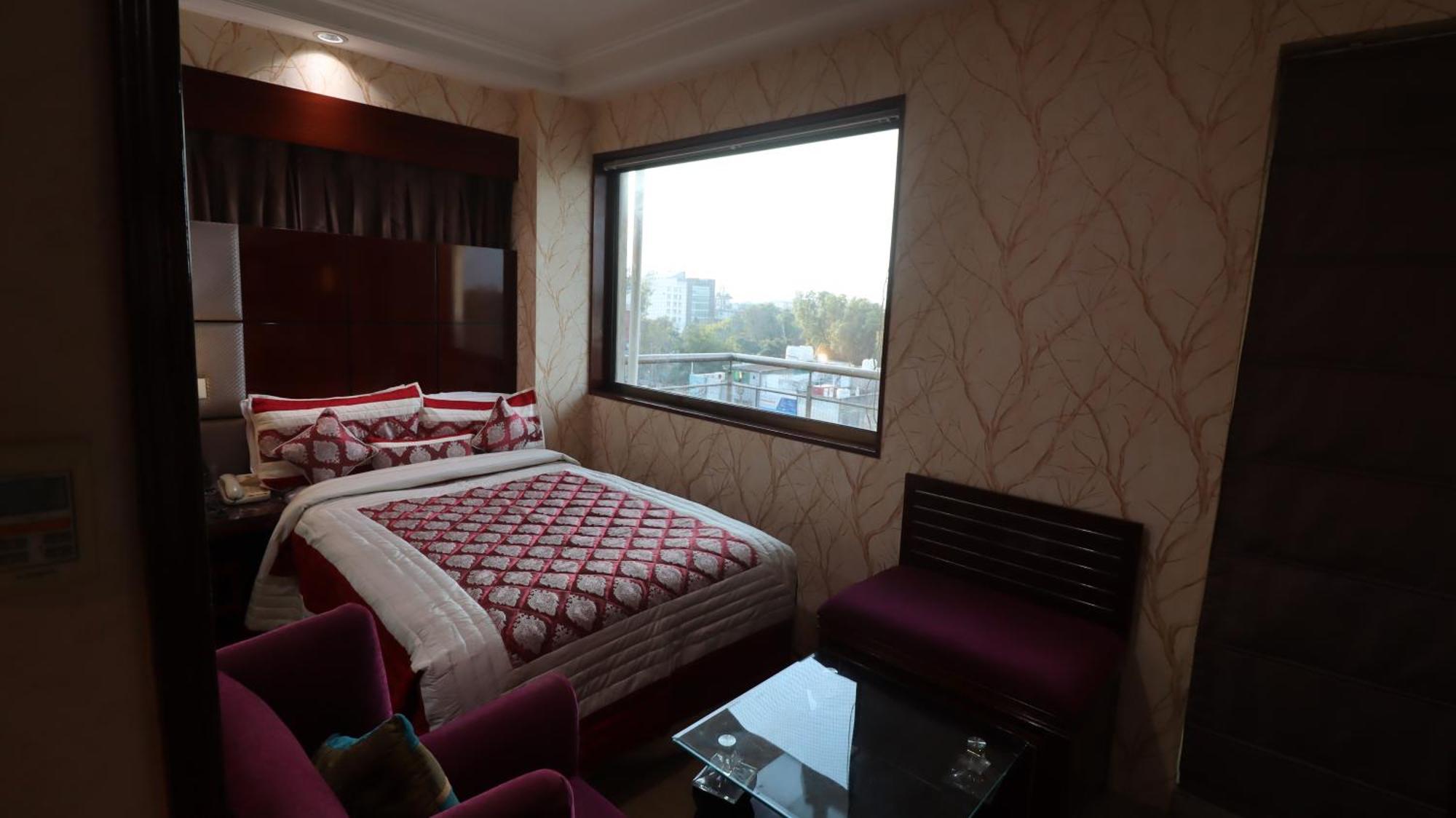 Skycity Hotel Gurgaon Eksteriør billede