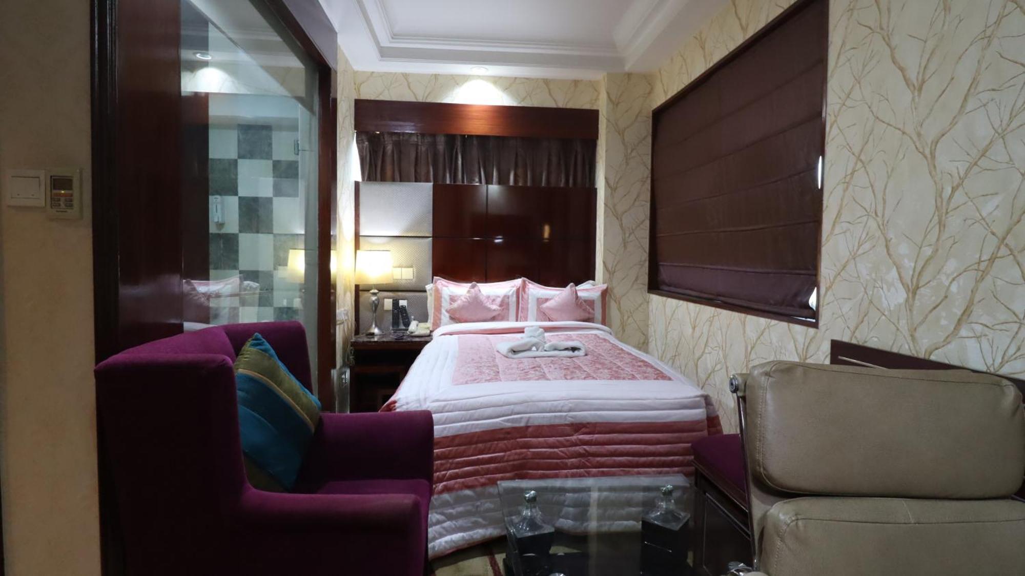 Skycity Hotel Gurgaon Eksteriør billede