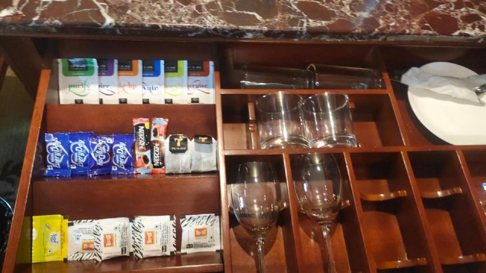 Skycity Hotel Gurgaon Eksteriør billede