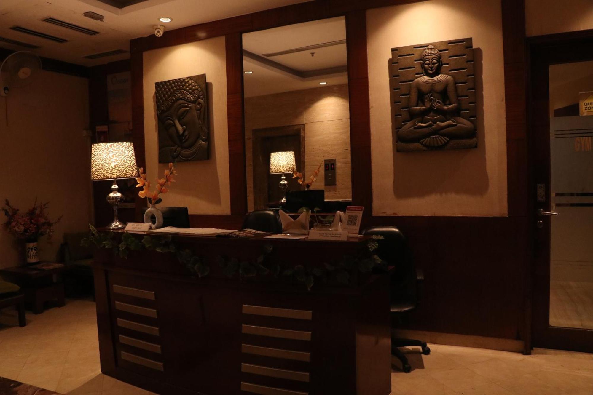 Skycity Hotel Gurgaon Eksteriør billede