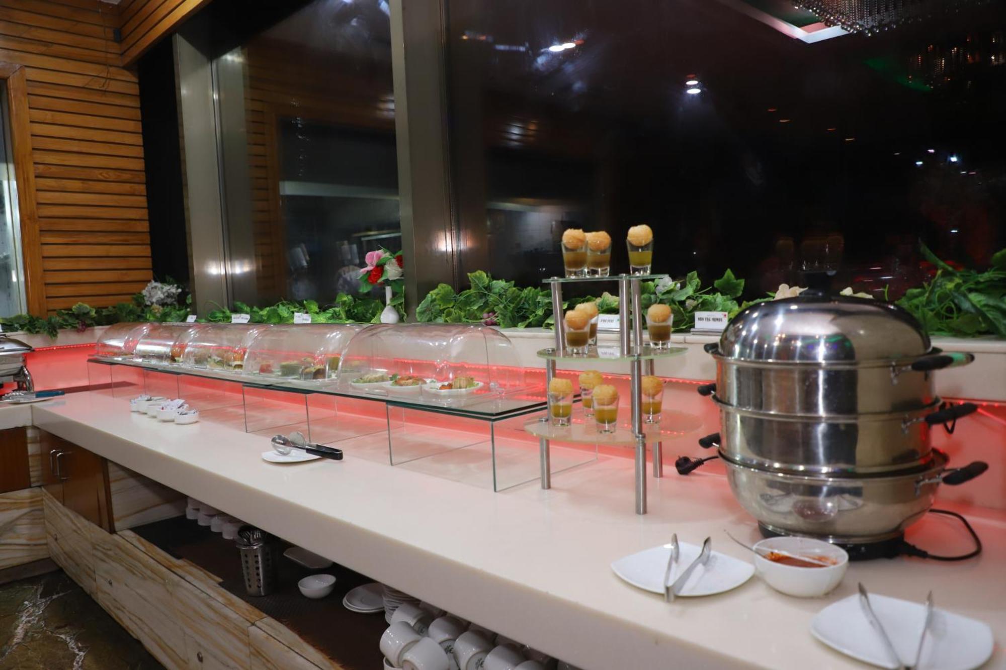 Skycity Hotel Gurgaon Eksteriør billede